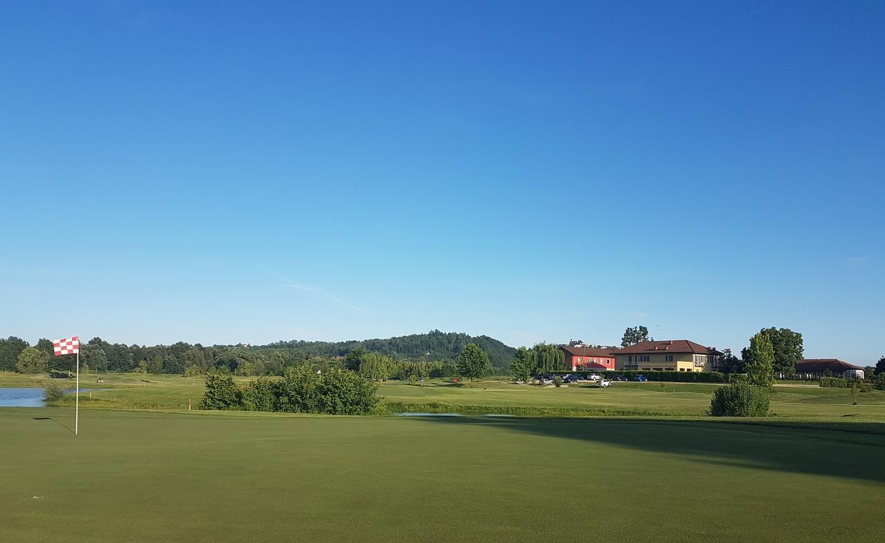 Locanda Ferro Uno, Golf Citta Di Asti Kültér fotó